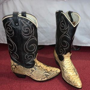 Vintage Genuine Snakeskin Women's Cowboy Boots